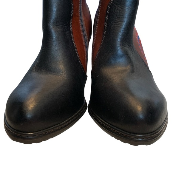 L'artiste Ankle Boots Bootie Womens 9/40 Red Burgundy Remarkable Embroidered Art - Picture 9 of 13